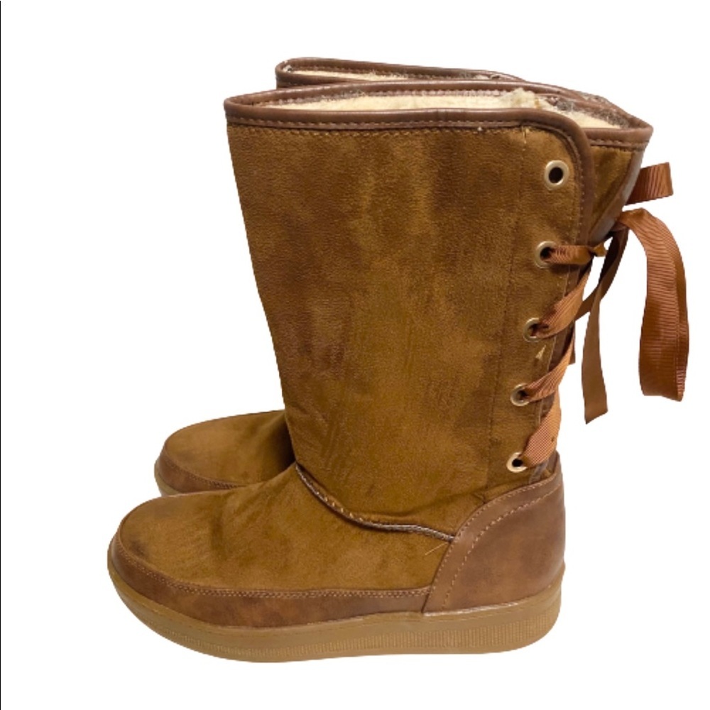 Mi.im camel marshmallow lace up boots size 8